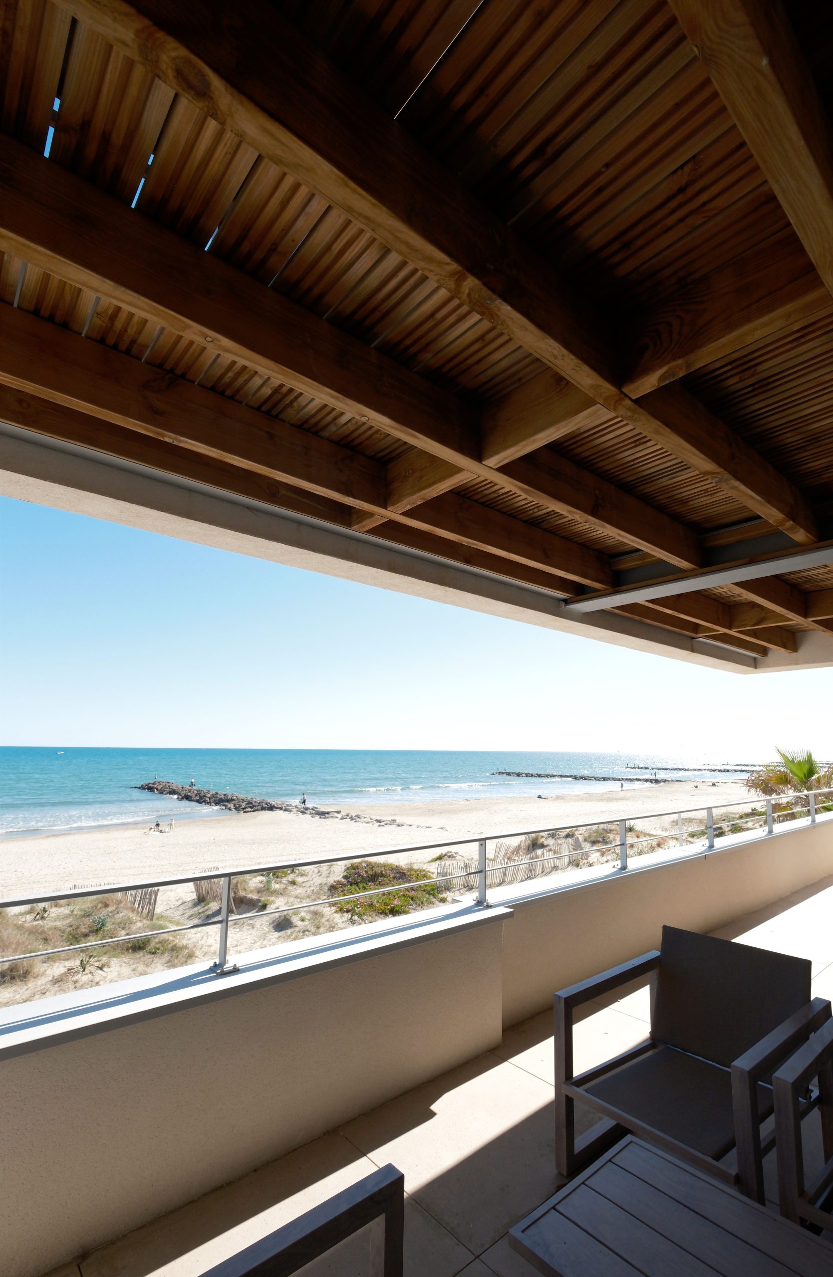 Réhabilitation, extension et surélévation d’une maison en front de mer à Carnon-Plage | Architecte